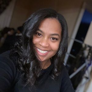 Meet your Posher, Danielle